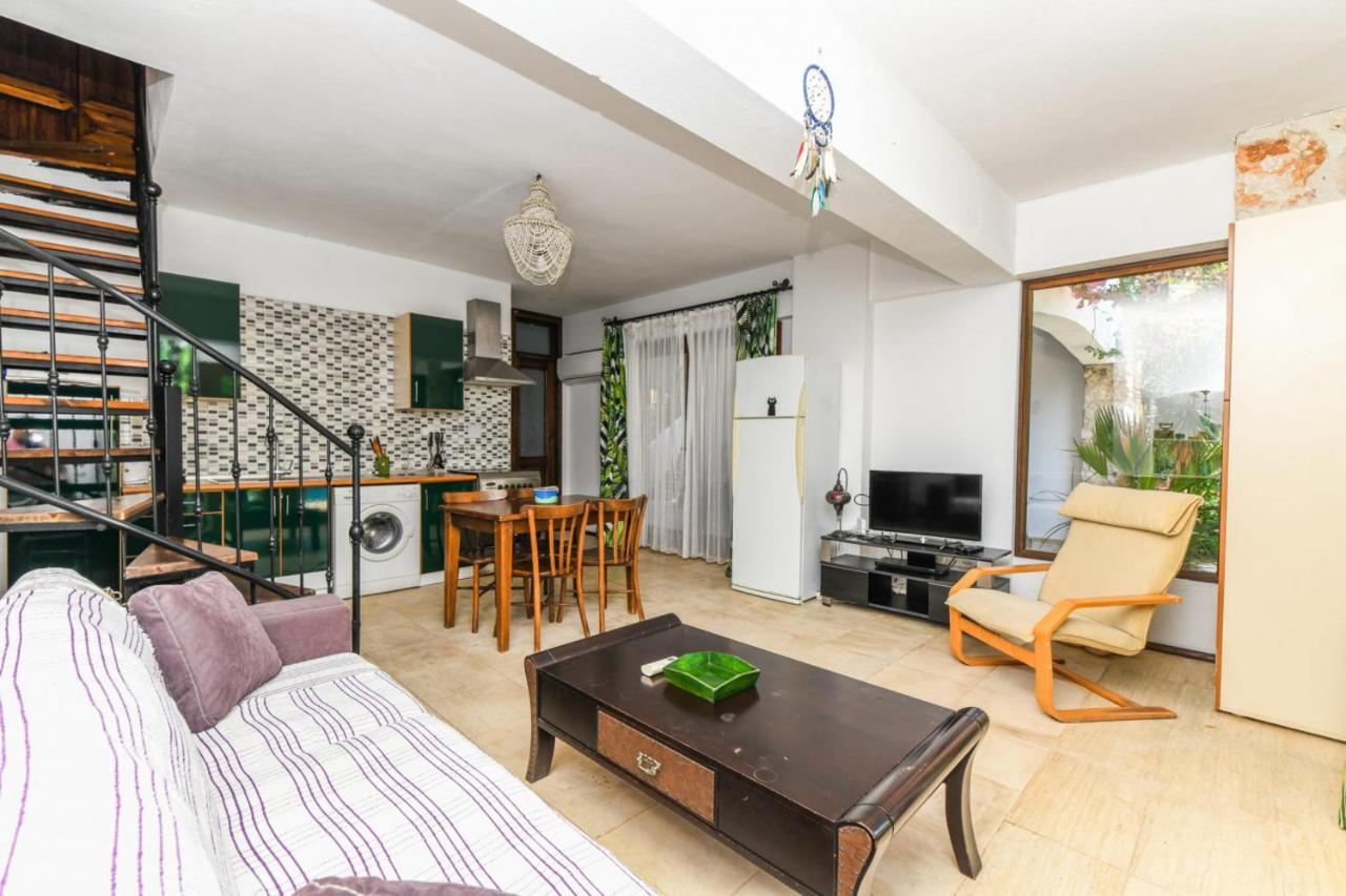 Duplex House With Shared Pool Near Beach In Kalkan Διαμέρισμα Εξωτερικό φωτογραφία